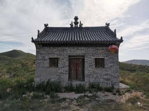 平顺无名小庙记