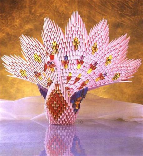 三角插折纸之孔雀开屏折纸办法图解肉丁网