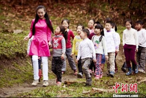 《深情约定》公映 汶川截肢女教师廖智荧屏首秀