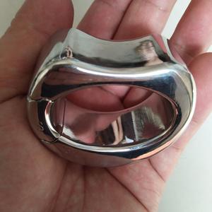 椭圆孔不锈钢阴囊吊坠睾丸蛋蛋负重环成人另类玩具拉长男性百夫长