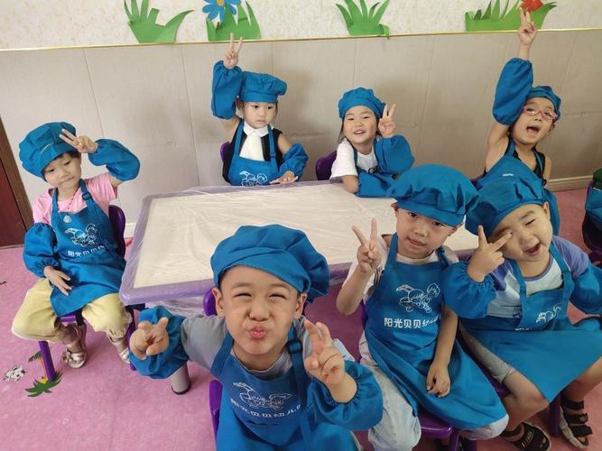 梁心怡小朋友在幼儿园开心快乐的2019! - 美篇