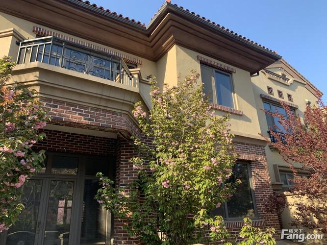 上山间别墅(三期)414平 院子三百平 带三个车位,鹿泉.