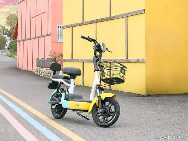 四款适合带娃的绿源电动车来了,造型美观,续航性能出色