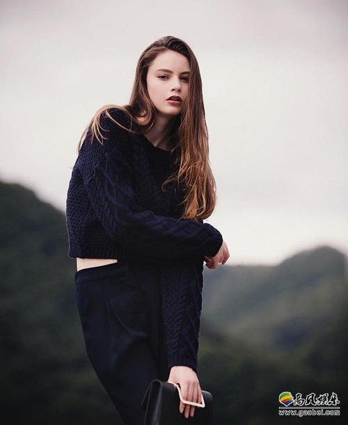 《生化危机2:重制版》克莱尔脸模jordan mcewen美照:长腿美颜