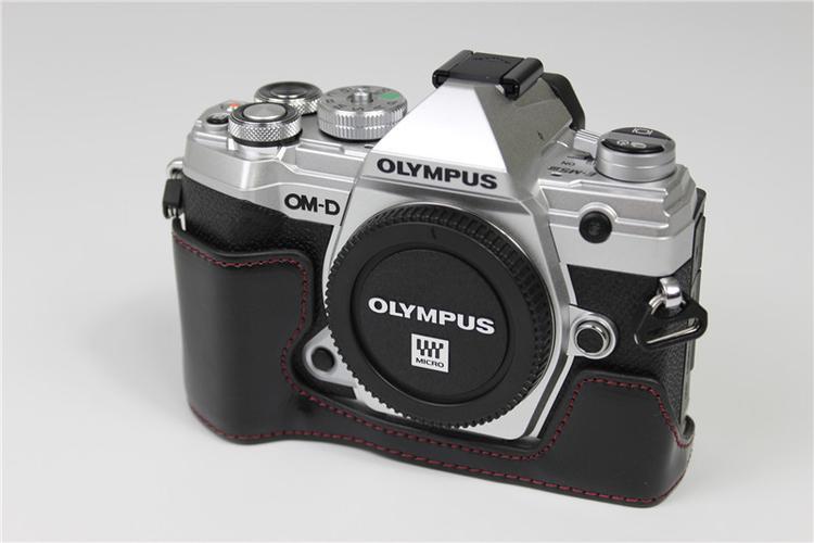 适用奥林巴斯em5 markiii相机包em5三3代皮套底座 保护半套摄影包