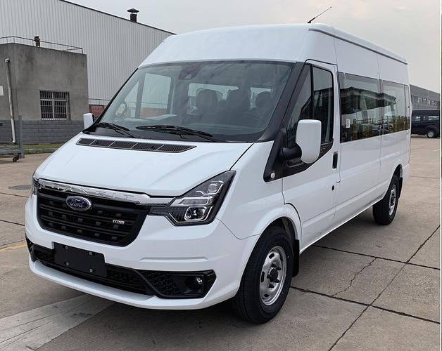 新款江铃福特新世代全顺实车曝光,搭载2.2t柴油国六动力