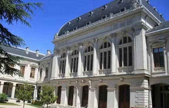 法国留学高校介绍:里昂第二大学