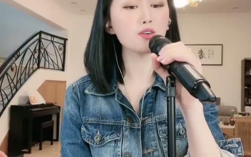 石大侠石颖翻唱祁隆歌曲生活