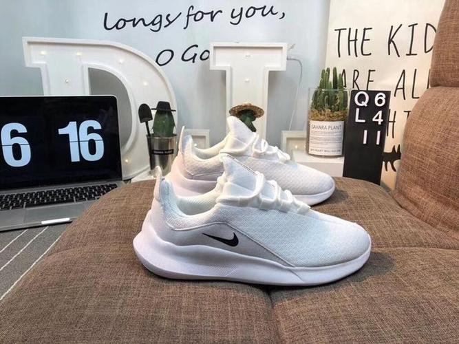 nike鞋真假 nike耐克nike伦敦5代情侣跑鞋男女款运动鞋白黑
