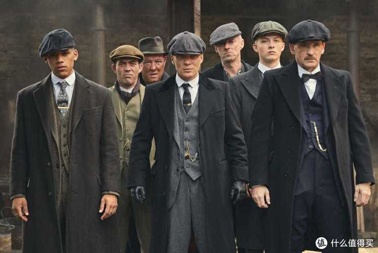浴血黑帮最终季终于来了不过一百年前真正的英国剃刀党也穿这么帅吗