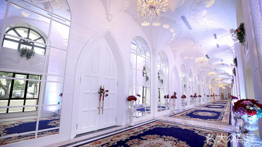 [舟宿渡] 罗曼丽舍五星宴会酒店