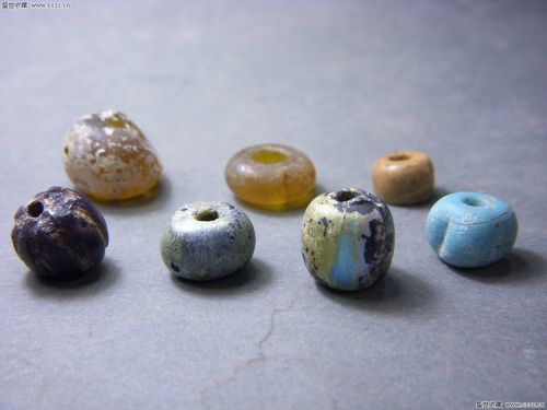 118汉代琉璃珠七颗