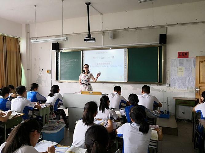 高中教师教学大比武苍溪赛区半决赛在苍溪中学举行
