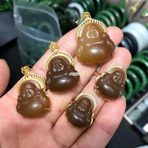 和田玉糖玉吊坠_和田玉_吊坠_戒指_和田玉且末糖料_时尚_配饰_首饰