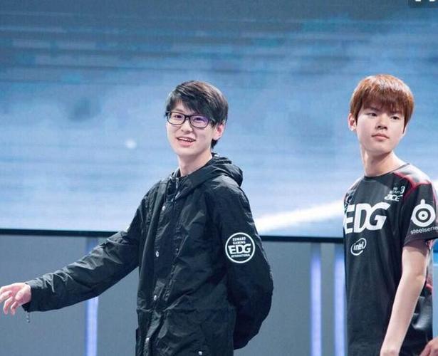 meiko改韩服id表白deft, 粉丝: 永远的驼妹组合!