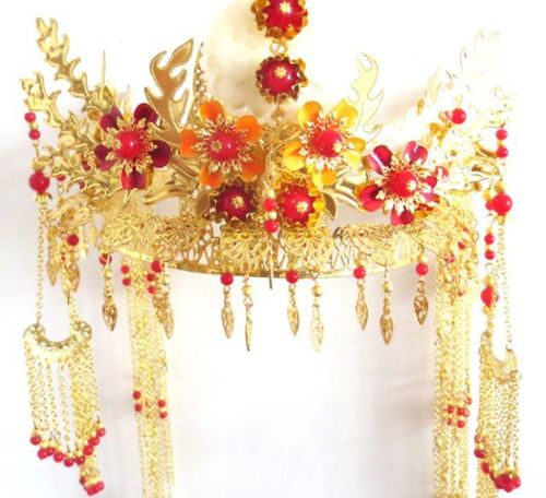 心理学:4款凤冠,凭直觉选一个,你在古代是皇后,宠妃还是弃妃