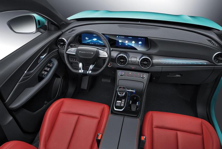 可千万不要被风行t5evo的外表蒙蔽了它的内饰更有料