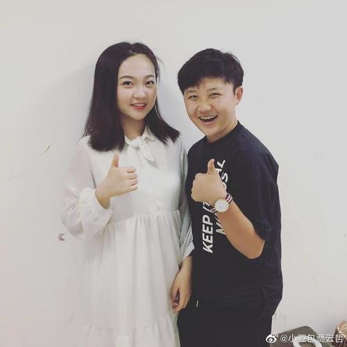 5岁出演《还珠格格》的童星贾云哲,沉寂多年,现状如何?