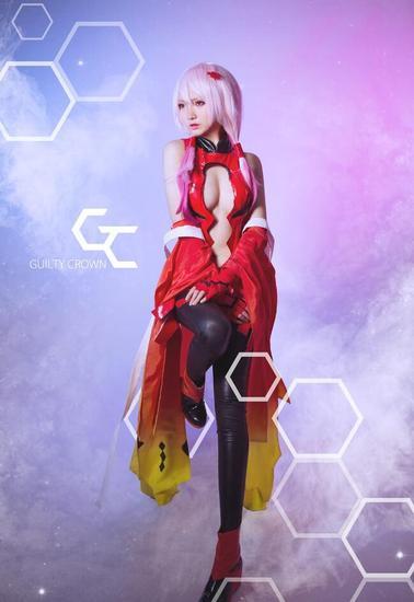 罪恶王冠祈妹cos美图欣赏 开胸装什么的最喜欢了!