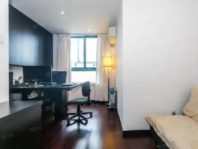 农房万阳公寓3室2厅2卫72.07㎡南北335万