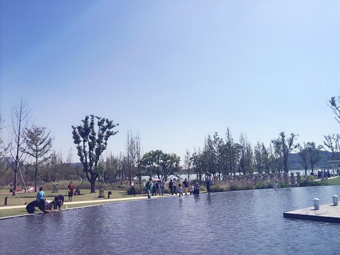  p>西山漾国家城市湿地公园 ,坐落于 a>浙江省 /a> a>湖州市 /a> a