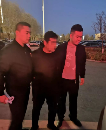 公主岭刑警大队联合范家屯派出所成功侦破系列砸车盗窃案