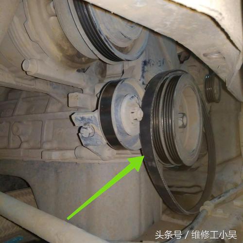 12年k5发电机皮怎么安装k5发电机皮带松