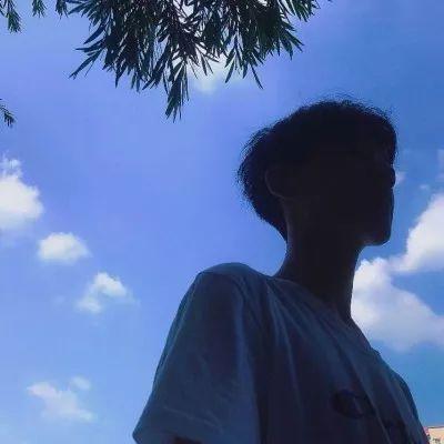 头像丨男生没有销声匿迹我在热爱生活