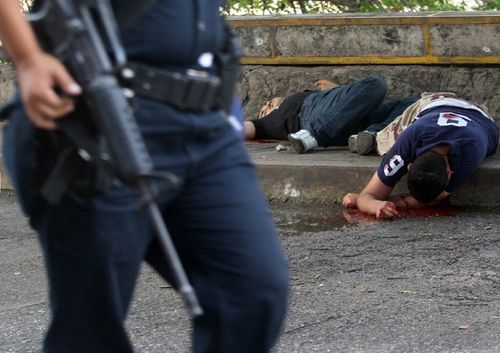 墨西哥发现15具被斩首尸体