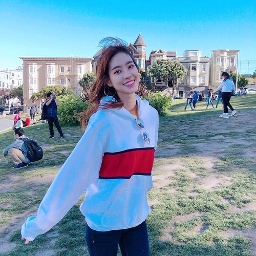 陈世妍 se-yeon jin的图片