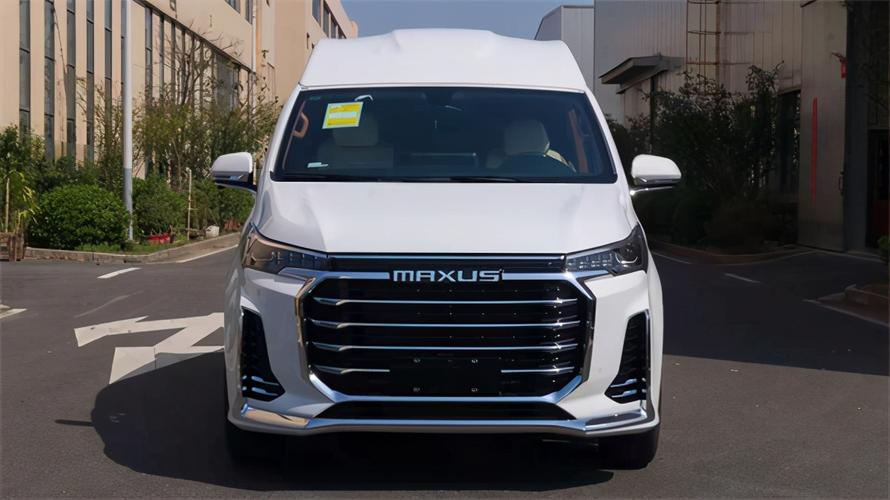 上汽大通g20金骑士版七座商务车跟gl8比哪个更好呢