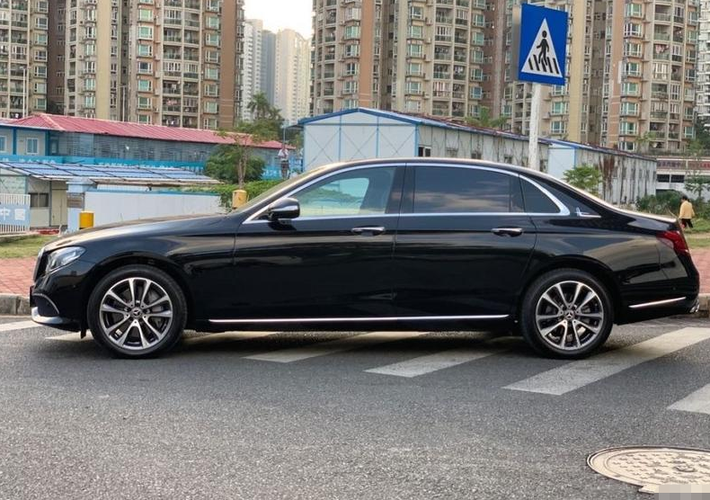 45万落地奔驰e300l,再开朋友捷豹xfl,车主感慨:差距明显!