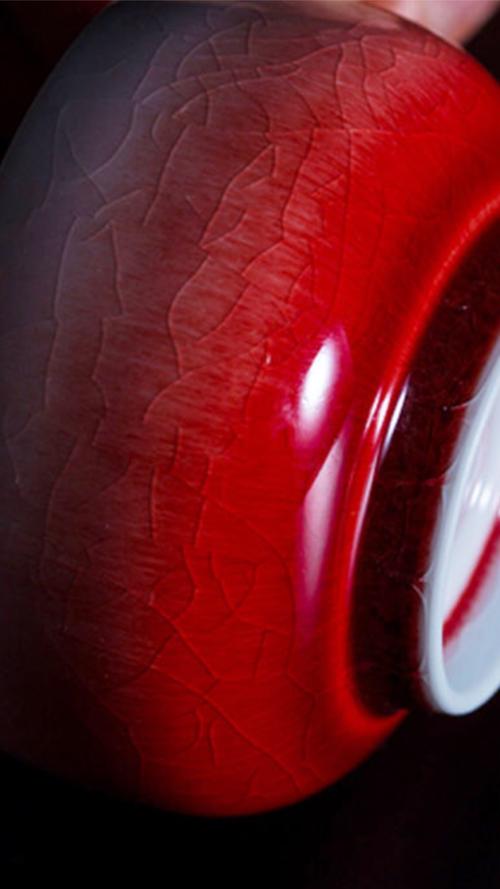 朗红釉也会开片.