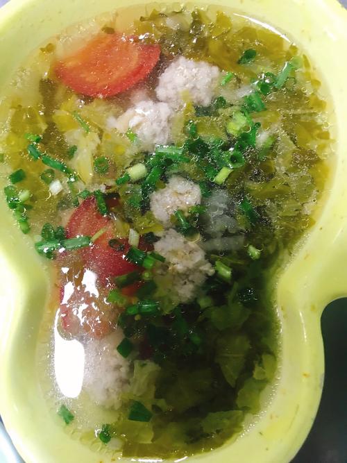 午餐  酸菜丸子汤