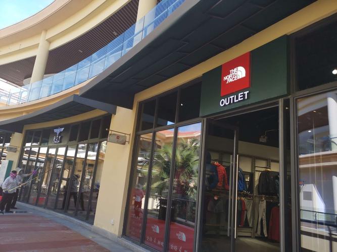 三亚游之亚龙湾 奥特莱斯