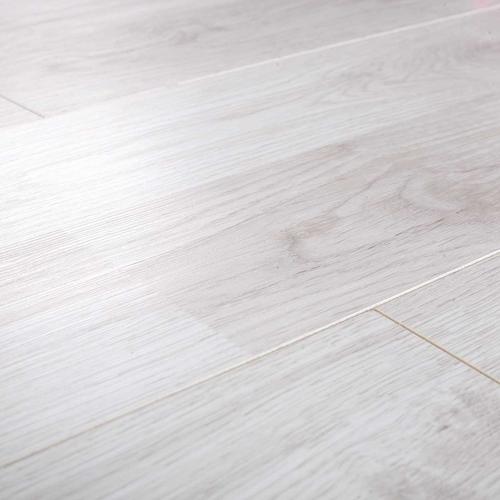 圣象nt3111皎月倾城环保f4星强化复合地板适用地暖木