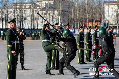 武警选拔两会安保力量 至少经过五道筛选