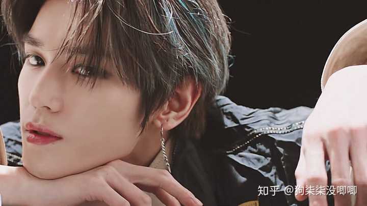 又是李泰容(superhuman里面真的绝世美颜)