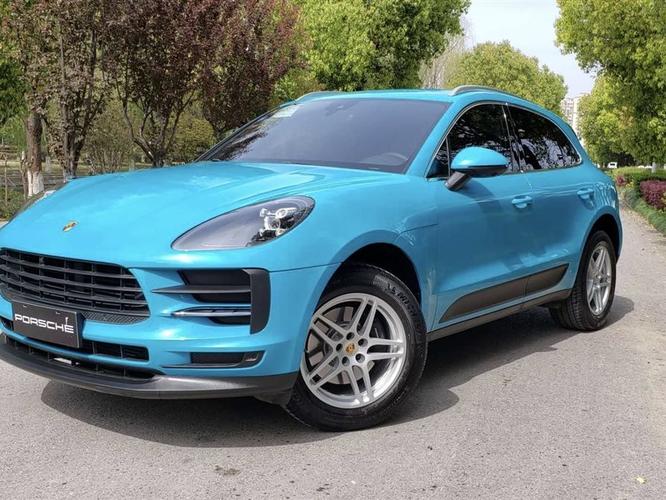 车顶行李架 18英寸macan s轮毂 bose环绕音响系统 新车装潢选装迈阿密