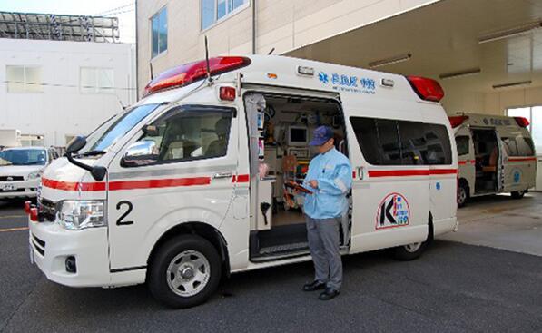 日本救护车出动次数创新高 与老龄化有关?