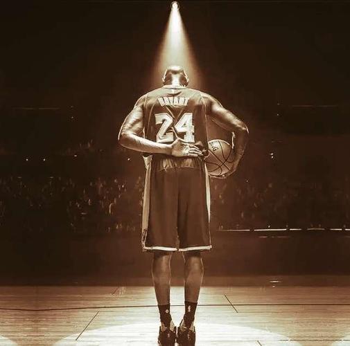 距离科比去世近一周年还有22天 你还在凌晨4点的洛杉矶吗?科比!