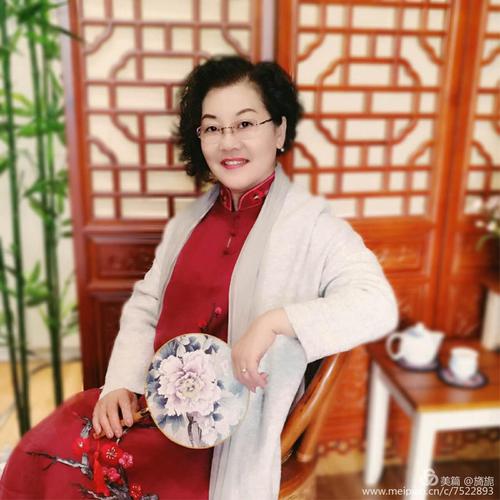新乡旗袍总会副会长 朱慧娟