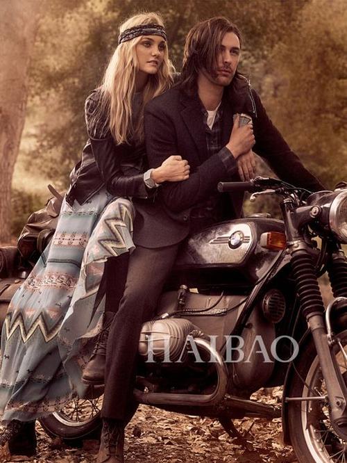 超模卡罗琳·特提妮 (caroline trentini) 演绎《vogue》美国版2015年