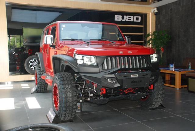 看了北京bj40新城市猎人的改装,国产硬派越野,它到底香不香?