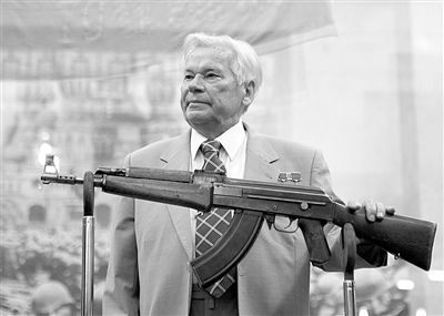 "ak-47之父"卡拉什尼科夫