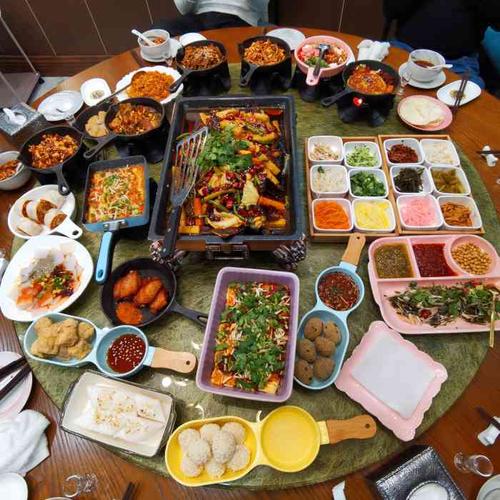 百年滋味(万象旅游城店)-"安顺市万象旅游城,百年滋味