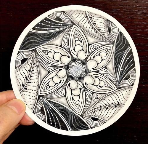 走进线描装饰画异彩纷呈的世界