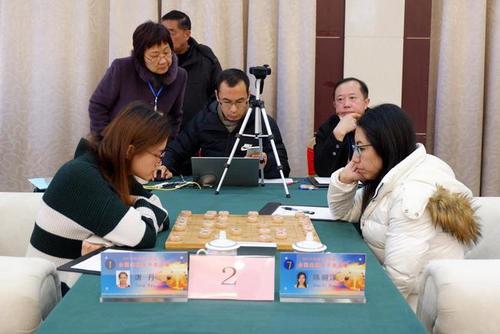 溱湖杯象棋女子名人赛首日 唐丹王琳娜等4人领跑
