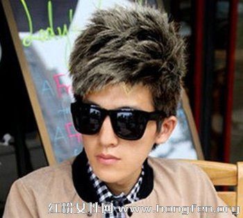2013男士烫头发型 帅气十足的潮流男发