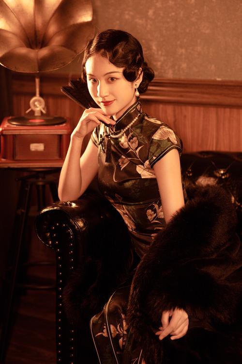 旗袍写真自那年我嫁与你便转了性子学起端庄民国年间上海骨子里的风情